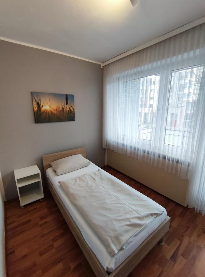 Gaestehaus Am Bahnhof, Self-Check-In Фехта Екстер'єр фото