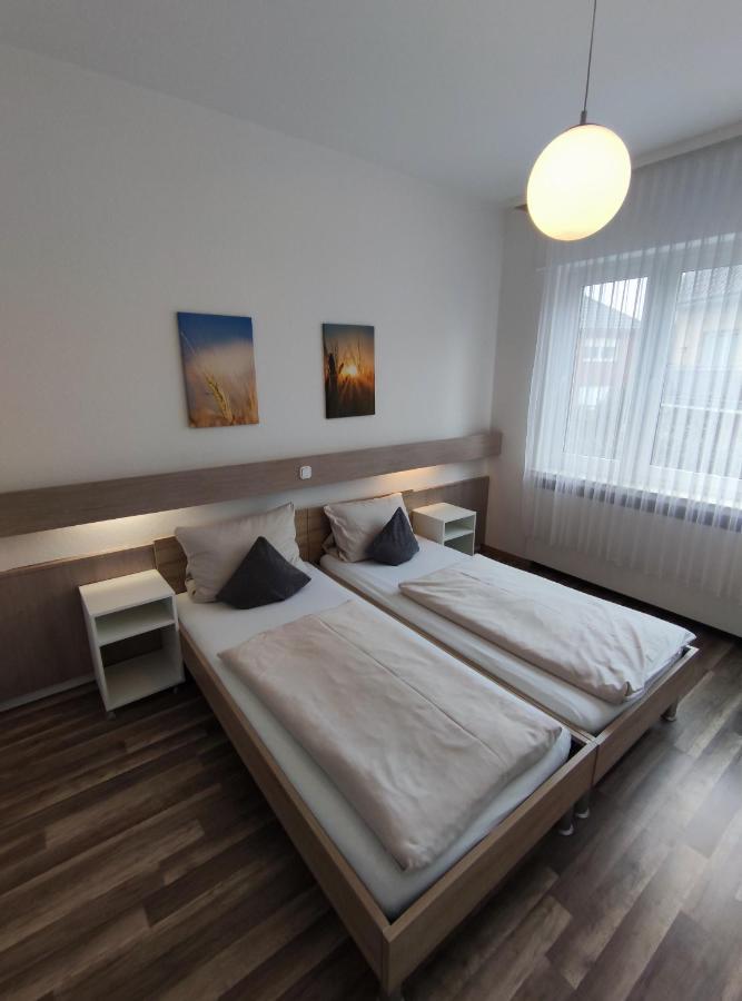 Gaestehaus Am Bahnhof, Self-Check-In Фехта Екстер'єр фото
